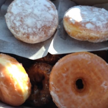 M & M Donuts - No line at 9 am. Lemon, glazed and blueberry on the bottom. A dozen for $9.50 - Donuts Near Me - Anaheim, California
