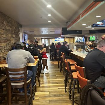 Hooters - Bar and seating area - Sports Bars Near Me - El Paso, Texas Hooters - Bar and seating area - Sports Bars Near Me - El Paso, Texas
