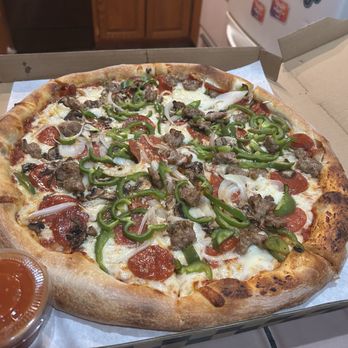 Johnnies - C-11. Johnnie's Combo Pizza - Pizza Near Me - Venice, California Johnnies - C-11. Johnnie's Combo Pizza - Pizza Near Me - Venice, California