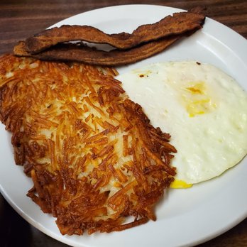 Art's Corner Cafe - Bacon and Hash Browns - Breakfast & Brunch Near Me - Ventura, California