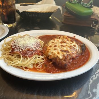 Mesa Italiana Restaurant - Veal Parmesan with side of spaghetti - Italian Near Me - Holbrook, Arizona Mesa Italiana Restaurant - Veal Parmesan with side of spaghetti - Italian Near Me - Holbrook, Arizona