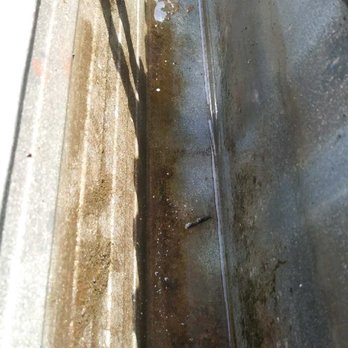 SKYVIEW Gutter cleaning - Gutter Services Near Me SKYVIEW Gutter cleaning - Gutter Services Near Me