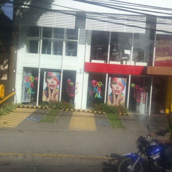 Mundo do Cabeleireiro - Entrada da loja. - Makeup Artists Near Me - Recife, Prince Edward Island Mundo do Cabeleireiro - Entrada da loja. - Makeup Artists Near Me - Recife, Prince Edward Island