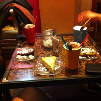 A Chacun Sa Tasse - Chocolats chaud au pain d'épice, au chocolat blanc et au caramel! - Tea Rooms Near Me - Lyon, 69