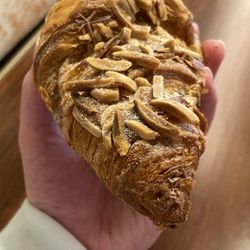 Le Petit Cafe - Chocolate Almond Croissant