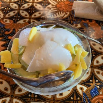 Wajan - Avocado just don't taste that great like this - Indonesian Near Me - Portland, Oregon Wajan - Avocado just don't taste that great like this - Indonesian Near Me - Portland, Oregon
