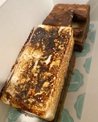 Swank Desserts by null