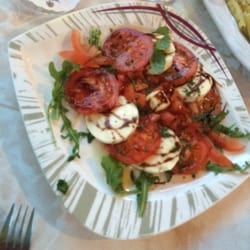 Bierkeller - Insalata caprese is just amazing!
