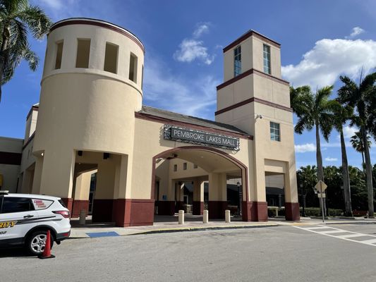 Pembroke Lakes Mall by null