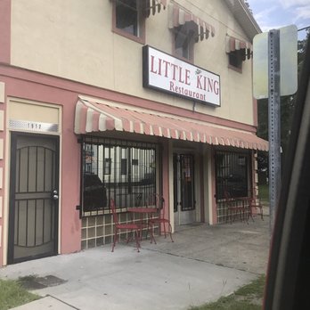 Little King's Restaurant - the outside of the restaurant - Soul Food Near Me - Savannah, Georgia Little King's Restaurant - the outside of the restaurant - Soul Food Near Me - Savannah, Georgia