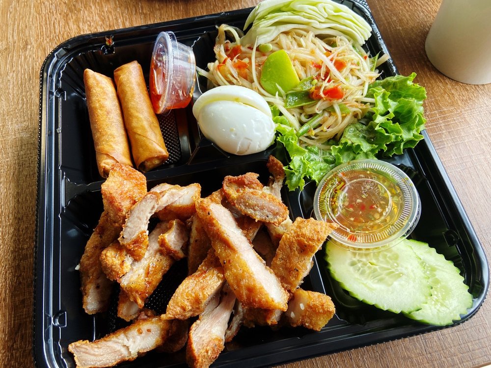 SNACKBOXE BISTRO 111 Photos & 35 Reviews 1960 Day Dr, Duluth