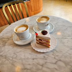 Rose Valley Cakes - cappuccinos with strawberry shortcake