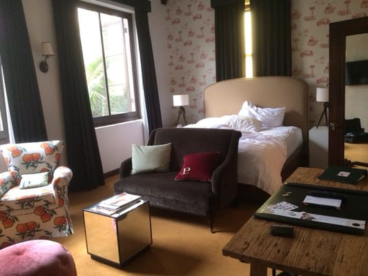 Maison Twenty Seven by null