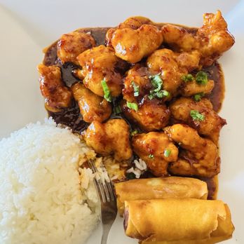 Wok This Way - General Tso with steamed rice and spring rolls - Chinese Near Me - San Antonio, Texas Wok This Way - General Tso with steamed rice and spring rolls - Chinese Near Me - San Antonio, Texas