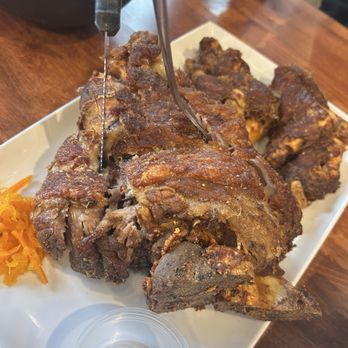 Max’s Restaurant - Chicago - Max's Crispy Pata - Filipino Near Me - Chicago, Illinois