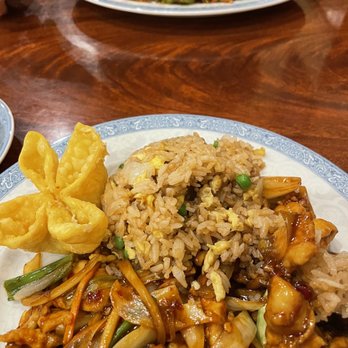 Deng’s Garden - Mongolian chicken and black pepper chicken. Both amazing! - Chinese Near Me - Knoxville, Iowa