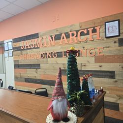 Jasmin Arch Threading Lounge - Check out counter.