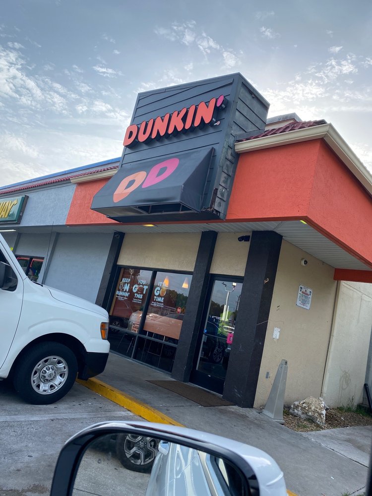 DUNKIN’ Updated October 2024 11 Photos & 41 Reviews 1084 Airport
