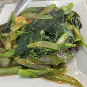 Ly Heng - Beef noodles aka chow fun with gravy aka Me Katahng - so good - Cambodian Near Me - San Diego, California Ly Heng - Beef noodles aka chow fun with gravy aka Me Katahng - so good - Cambodian Near Me - San Diego, California