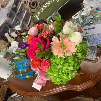 Aloha Flowers Simi Valley - Pictures can not describe how BEAUTIFUL this arrangements came out to ! - Florists Near Me - Simi Valley, California Aloha Flowers Simi Valley - Pictures can not describe how BEAUTIFUL this arrangements came out to ! - Florists Near Me - Simi Valley, California