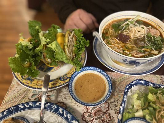 Truong Tien Restaurant by null