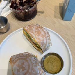 PERFECT EGG SANDWICH PERFECT EGG SANDWICH