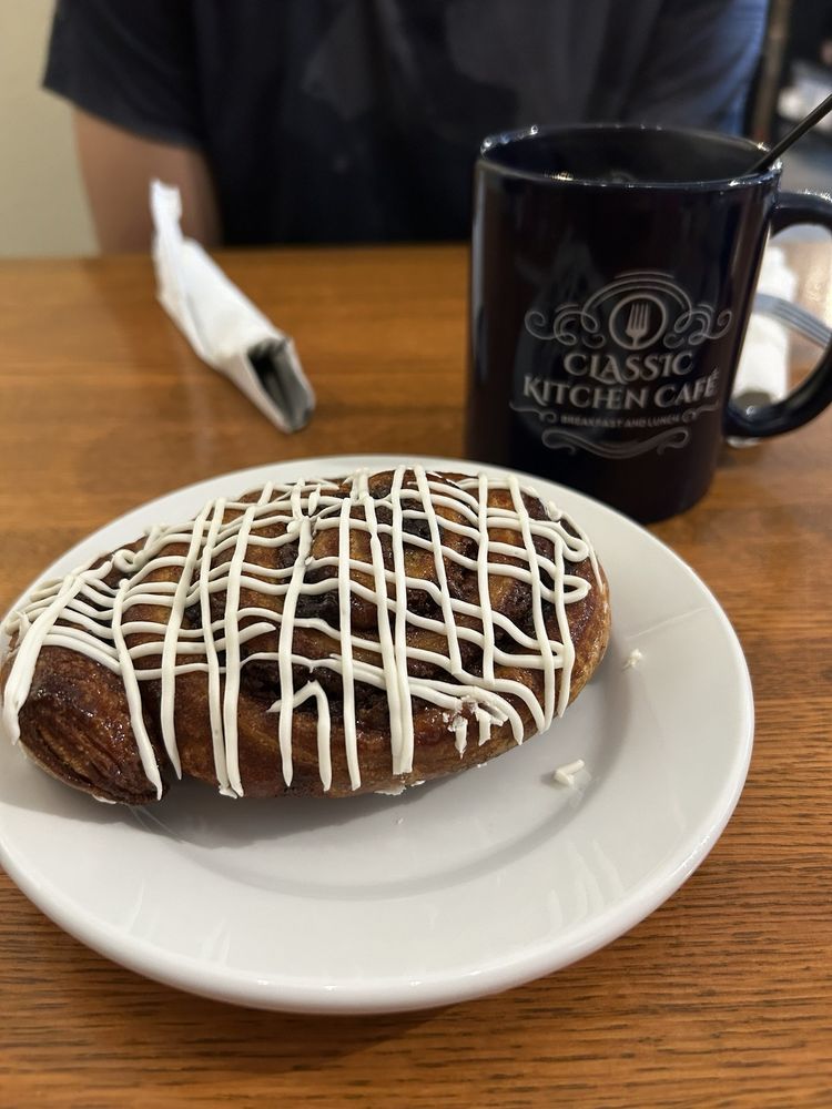 CLASSIC KITCHEN CAFE Updated July 2025 19 Photos & 47 Reviews 175