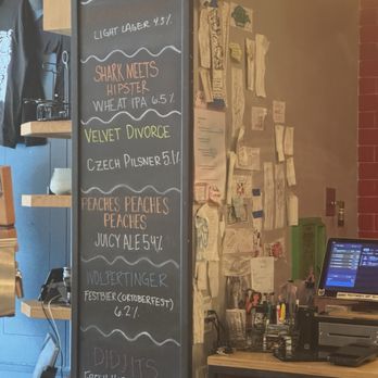 DryHop Brewers - Breweries Near Me - Chicago, Illinois