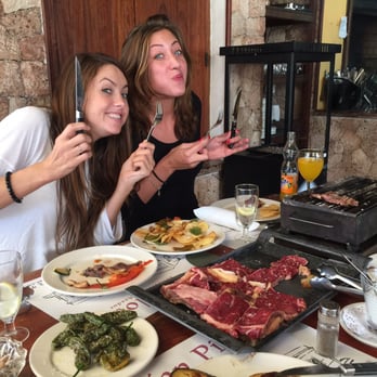 Ca'n Pilot - Chuleton to share is a great meal option for two or more - plenty of meat and cook to your own taste - Steakhouses Near Me - San Rafael, PM