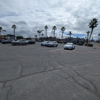 Moonlight State Beach - Parking lot - Playgrounds Near Me - Encinitas, California Moonlight State Beach - Parking lot - Playgrounds Near Me - Encinitas, California