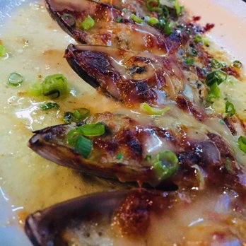 Fumi's Kitchen - Mussels w/Parmesan. Beef stew and New York steak! With amazing cool corona light! TRY IT NOW! - Japanese Near Me - Kailua-Kona, Hawaii
