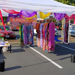Gresham Station Shopping Center - Kimonos by Yazeem at the Farmers Market