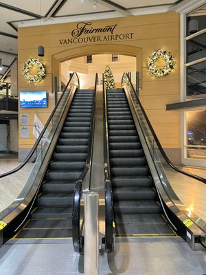Fairmont Vancouver Airport by null