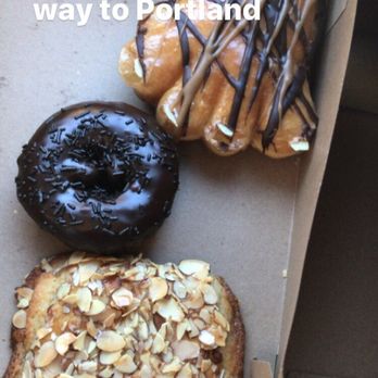 Sisters Bakery - Bakeries Near Me - Sisters, Oregon