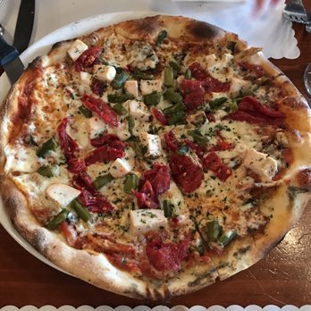Le Vieux Four - Pizza Near Me - Mont-Tremblant, Quebec