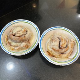 Frosted cinnamon roll ONE FOR $9.35, SO DRY, not worth it DO NOT GET Frosted cinnamon roll ONE FOR $9.35, SO DRY, not worth it DO NOT GET