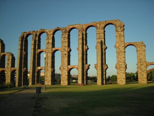 Acueducto de los Milagros by null