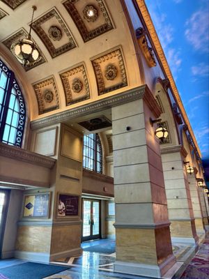 Le Cabaret Lounge by null