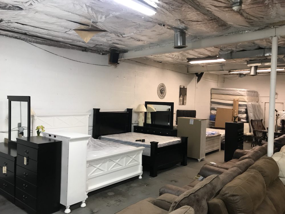 FURNITURE A OUTLET CLEARANCE CENTER Updated September 2024 1521 N