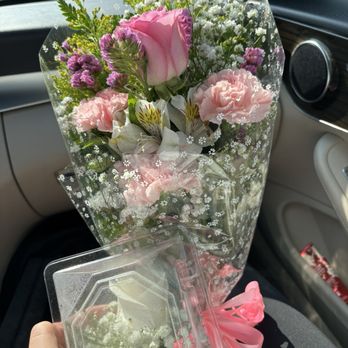 Kim Florist - Florists Near Me - San Gabriel, California Kim Florist - Florists Near Me - San Gabriel, California