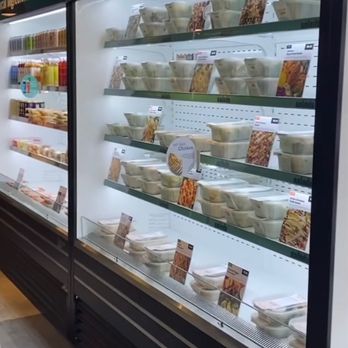 Everytable - Chef Prepped Meals section inside - Salad Near Me - Santa Ana, California