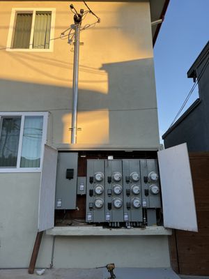 Shorty’s electric Logo