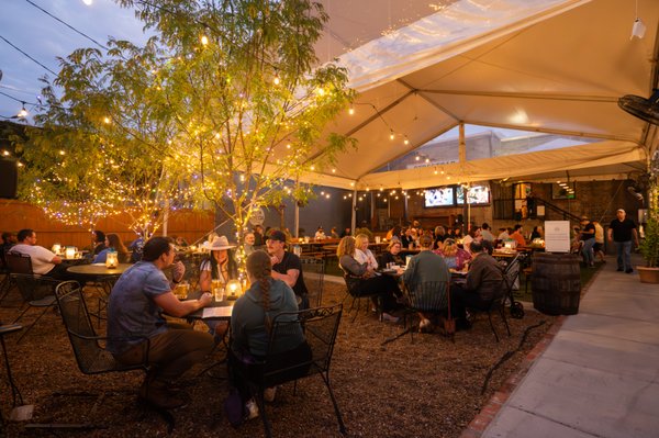 Streetcar Taps & Garden by null