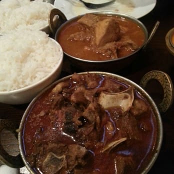 Himalayan Yak - Chicken and goat curry - Himalayan/Nepalese Near Me - Jackson Heights, New York
