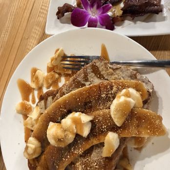 Toast 101 - Bananas Foster French toast with a side of maple bacon - Breakfast & Brunch Near Me - Tucson, Arizona