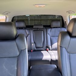 Fred's Upholstery - Toyota tundra