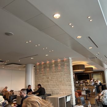 Diamond Lounge - Terminal B - Seating area - Airport Lounges Near Me - Zaventem, VBR