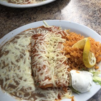 Los Compadres - Mexican Near Me - Long Beach, California