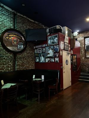 Murphy's Pub by null