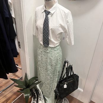 The Collection by Casa Teresa - Corner styled for purchase - Thrift Stores Near Me - Orange, California